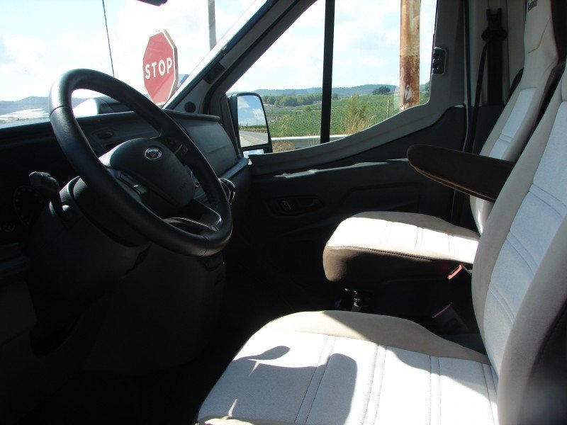 click to view close up detail imagery