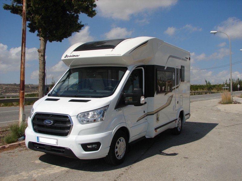 click to view close up detail imagery