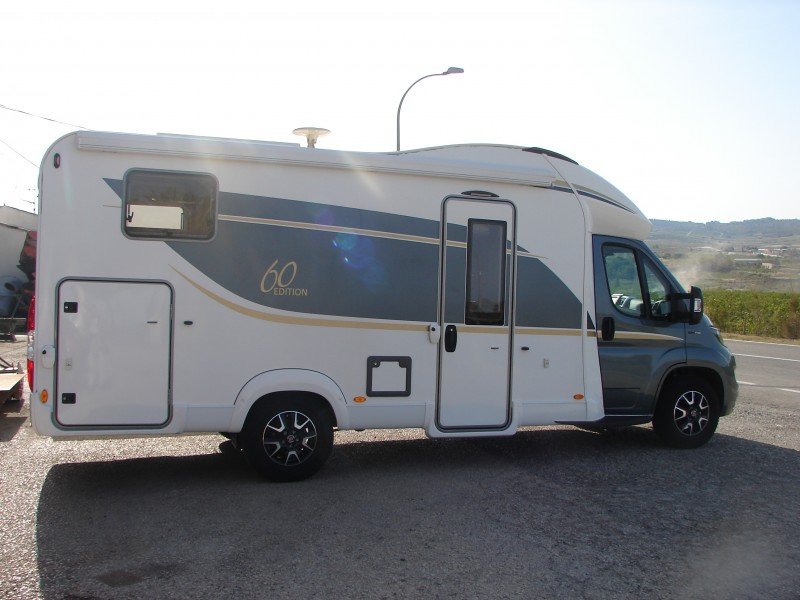 click to view close up detail imagery