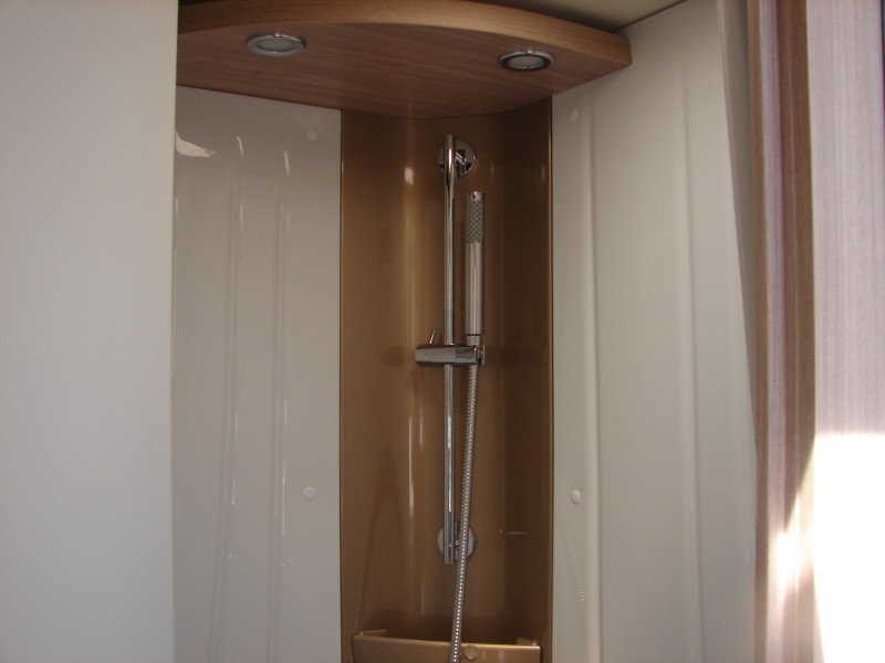 click to view close up detail imagery