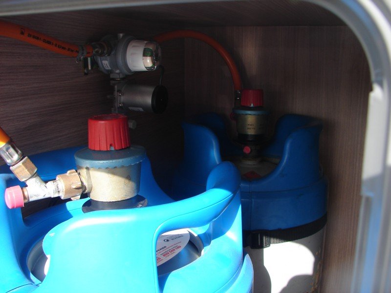 click to view close up detail imagery