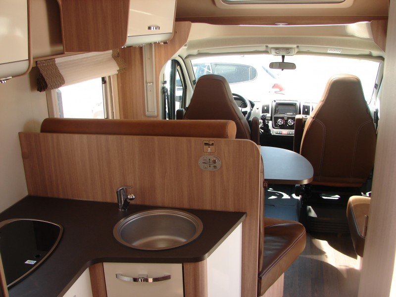 click to view close up detail imagery