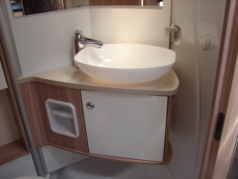 click to view close up detail imagery