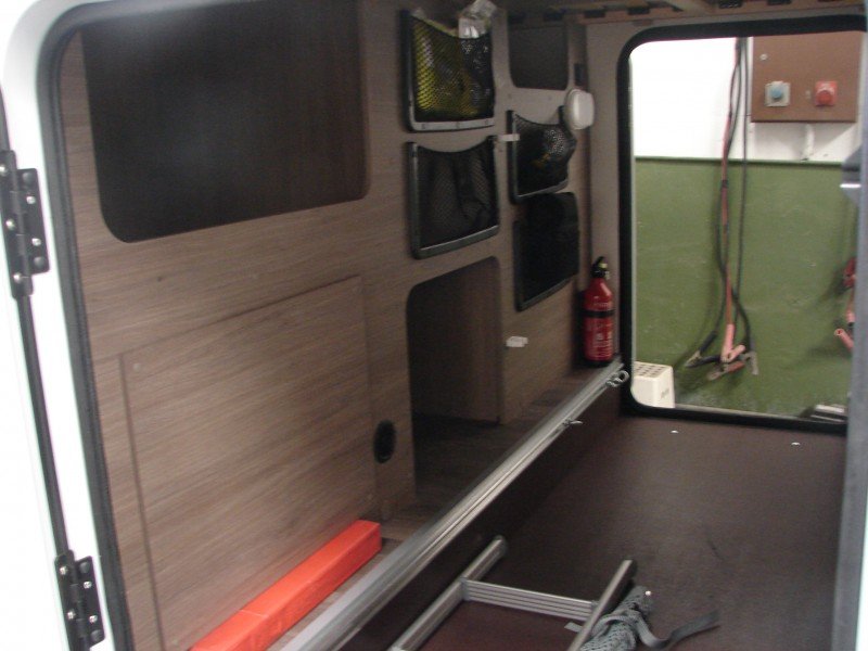 click to view close up detail imagery