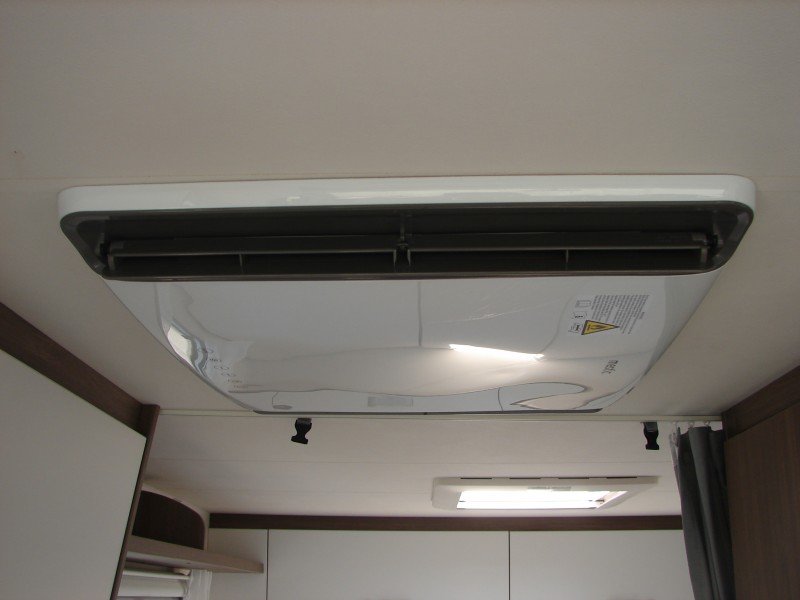 click to view close up detail imagery