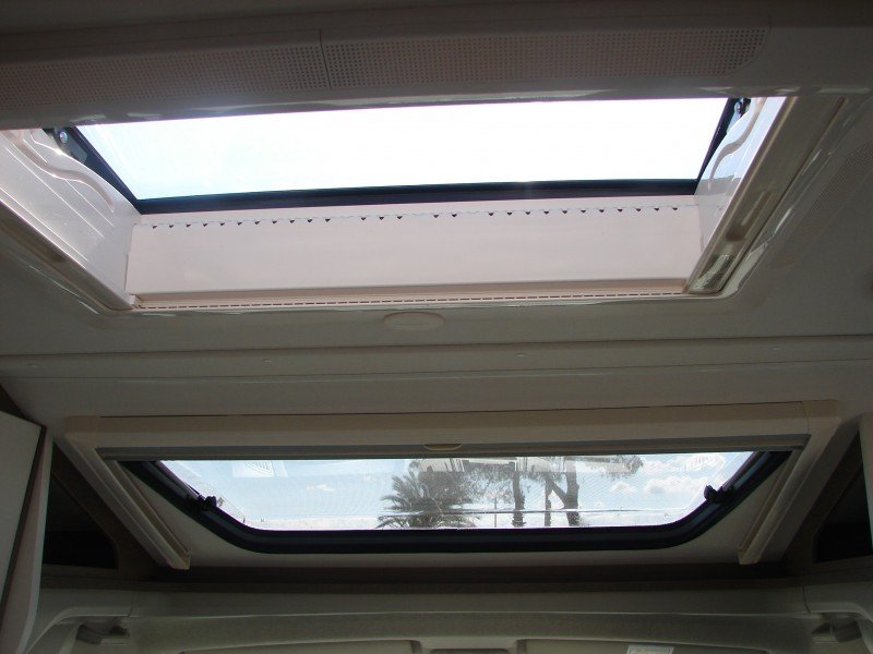 click to view close up detail imagery