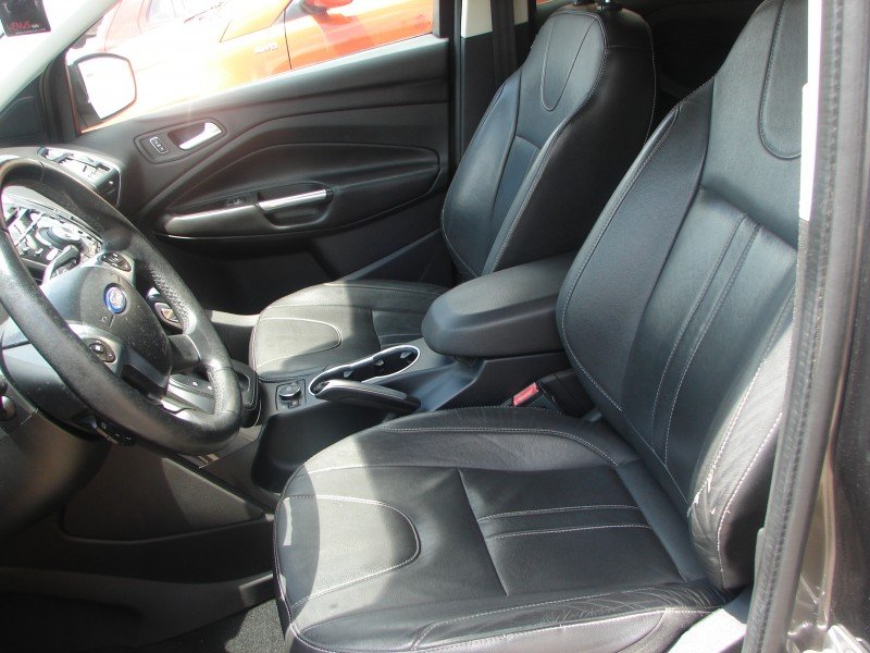 click to view close up detail imagery