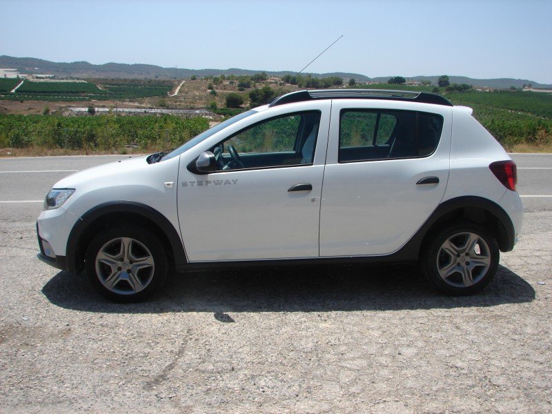 click to view close up detail imagery