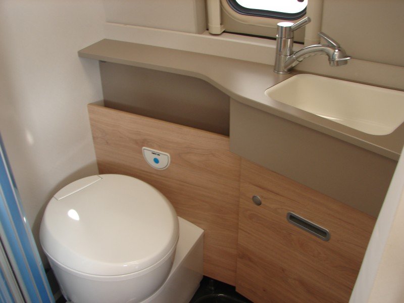 click to view close up detail imagery